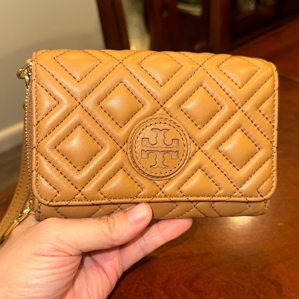 Tory Burch wallet